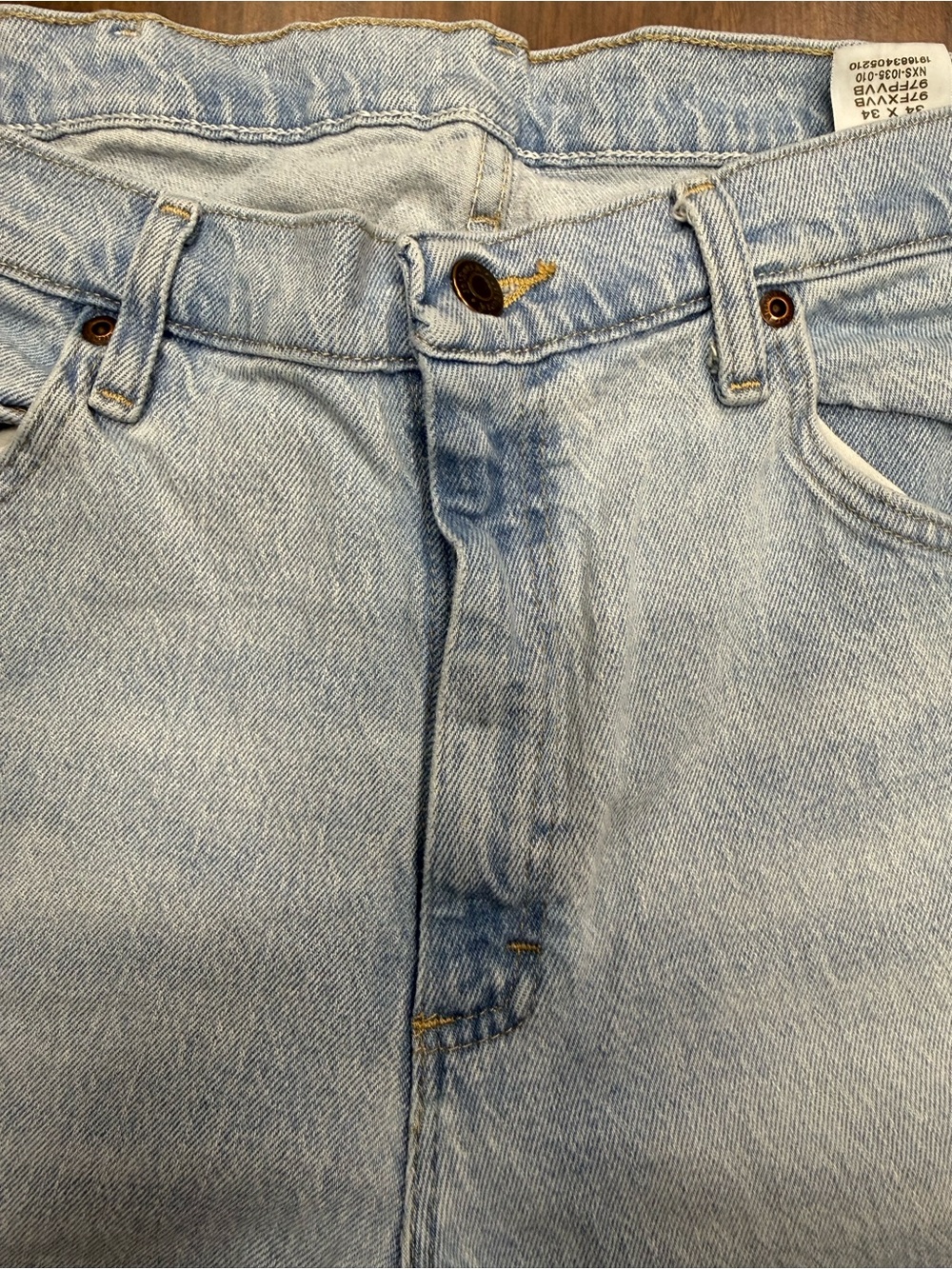 Wrangler Men’s Light Wash Loose Jeans in Size 34” x 34” Stretch Fabric Premium - Picture 4 of 15